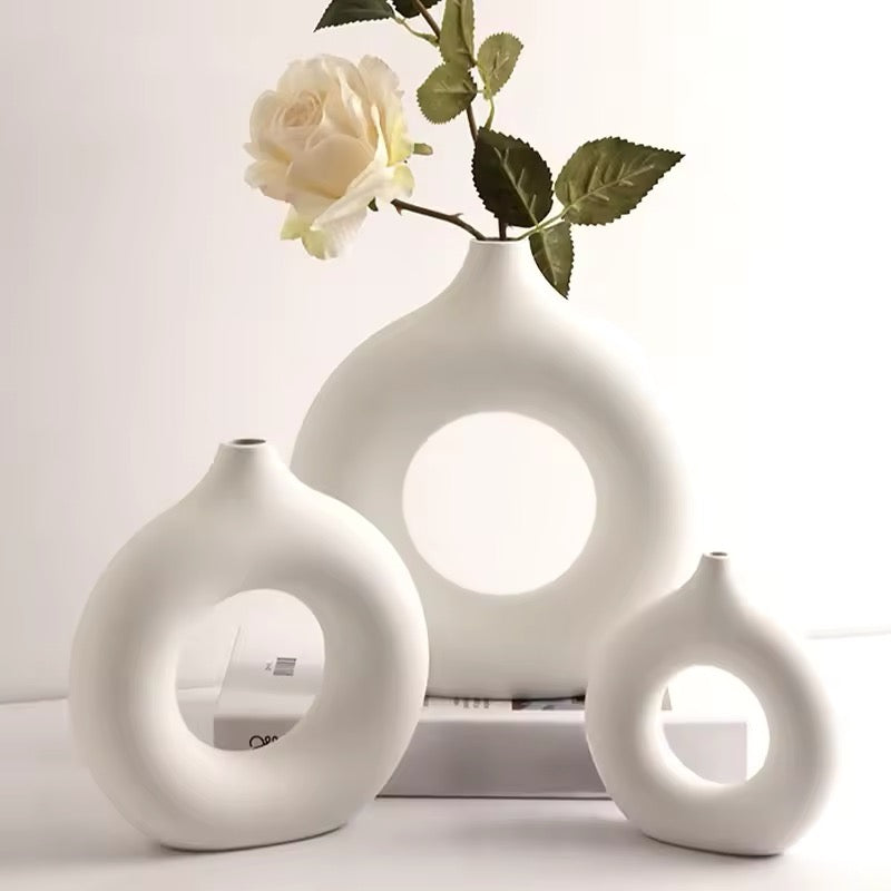 Imitation Ceramic Pure White Vase Decorative Vasen Single Branch Flower Arranging Ornament Donut Design Flowerpot Table Home Decor