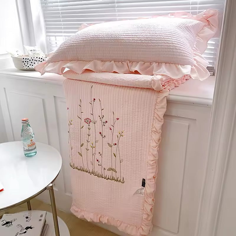 3 pc Korean Princess Ruffles Flowers Embroidery Summer Quilt Bedspread on the bed Quilt Air-conditioning Blanket Bedding Set