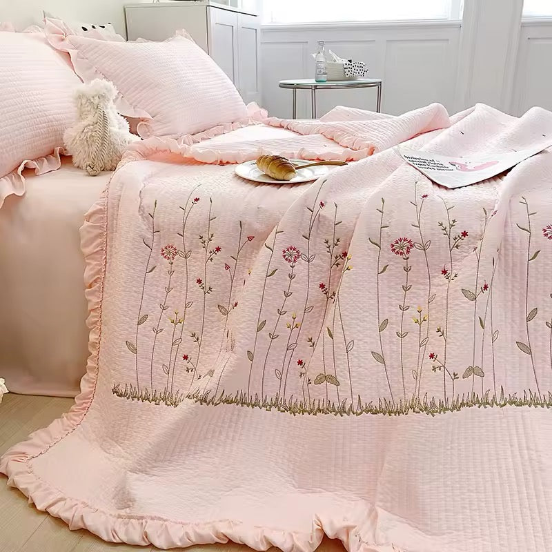 3 pc Korean Princess Ruffles Flowers Embroidery Summer Quilt Bedspread on the bed Quilt Air-conditioning Blanket Bedding Set