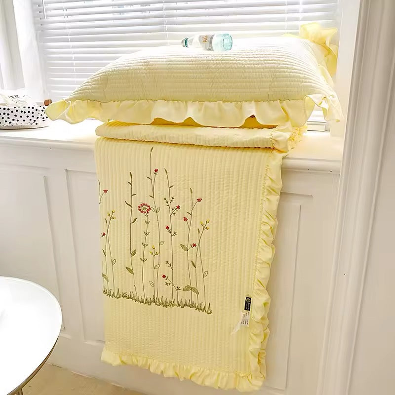 3 pc Korean Princess Ruffles Flowers Embroidery Summer Quilt Bedspread on the bed Quilt Air-conditioning Blanket Bedding Set