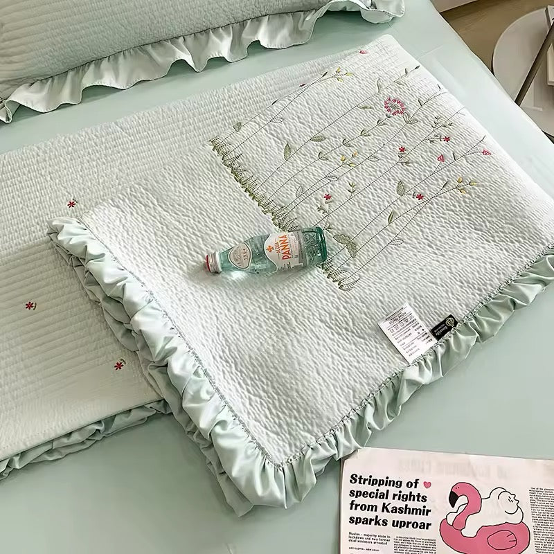 3 pc Korean Princess Ruffles Flowers Embroidery Summer Quilt Bedspread on the bed Quilt Air-conditioning Blanket Bedding Set