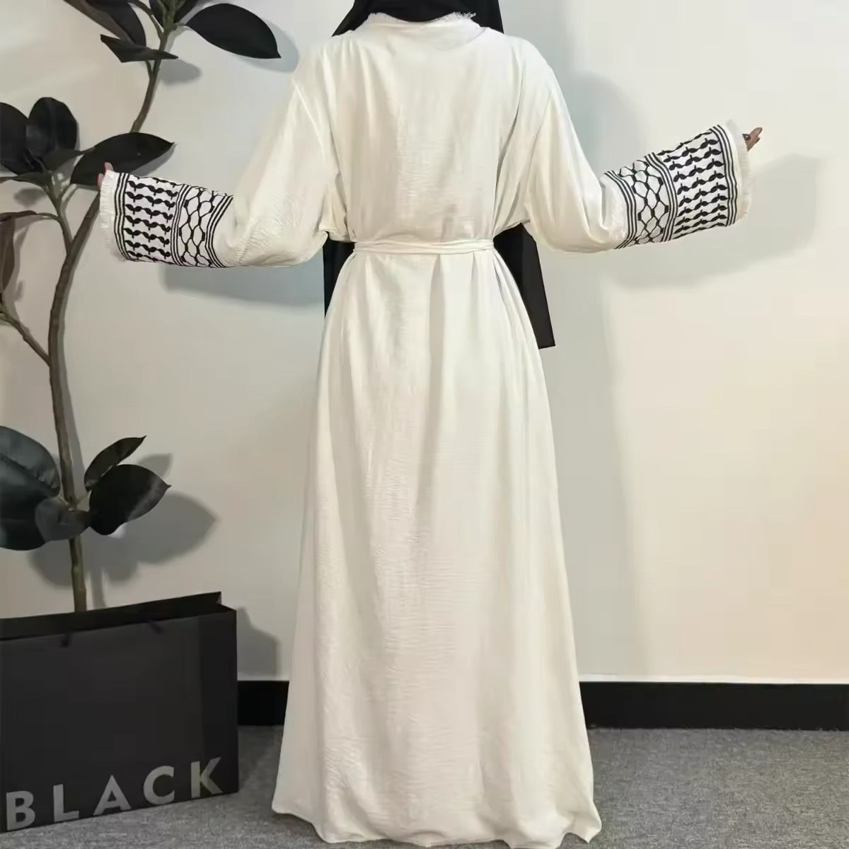 Open Front Abaya Muslim Long Sleeve Cardigan Abayas Maxi Dress Women's Clothing Tassel Embroidery Out Kaftans Women Abaya Jilbabs